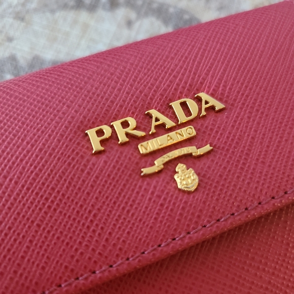 **SOLD** PRADA ID card holder - Picture 2 of 7